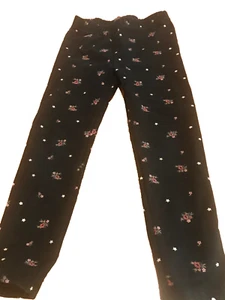 GAP Girl's Black w/ flowers Leggings Size 4   - Picture 1 of 1