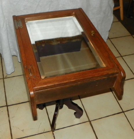 Oak Mirrored Medicine Cabinet  (MIR-58) Cover