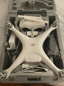 DJI Phantom 4 4K Camera Drone - White - Picture 1 of 3