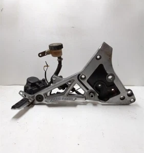 Yamaha FJ FJ1100 1984 1985 Right Footpeg Bracket Caliper Master Cylinder AP-94 - Picture 1 of 10