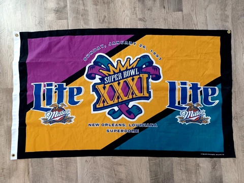 Super Bowl XXXI Flag Miller Green Bay Packers New England Patriots NFL Banner Cover