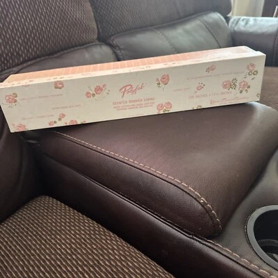 Shabby Chic Karen Carson Creation Polyfab Drawer Lining VTG  - Image 1 of 4