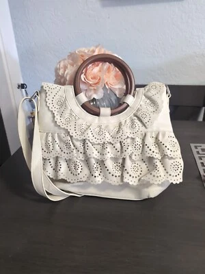 Bandolera Kensie beige con asas de madera Foto 1 de 4