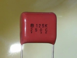 1,2uF 250V METALL POLY FOLIENKAPPEN Panasonic ECQ-E2125KF - Bild 1 von 1
