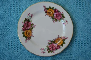 VINTAGE Lovely SIDE PLATE QUEEN ANNE Made-England Pink/Yellow ROSE Design AS NEW - Bild 1 von 1