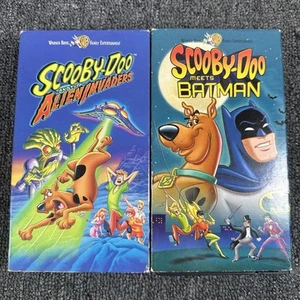 Scooby-Doo and the Alien Invaders & Scooby-Doo Meets Batman VHS Lot Warner Bros. - Picture 1 of 16
