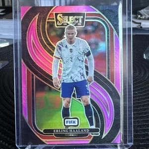 2024-25 Panini Select FIFA Erling Haaland Pink Prizm /59 Mezzanine Norway SP - Bild 1 von 2