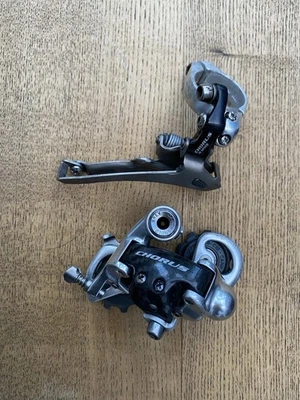 Campagnolo Chorus Front & Rear 2 X 10 Speed Derailleurs Carbon Fibre Good Cond - Image 1 of 4