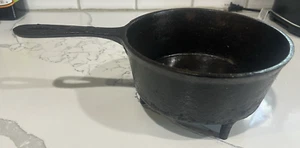 1800's Cast Iron Spider 8 IN Chicken Fryer Camp Pot Gate Mark 3 Legs HTF - Picture 1 of 8