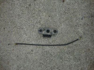 Suzuki GSXR750 1998 pestillo de asiento con cable + pernos 1996 1997 1999 SRAD gsxr-750 2000 Foto 1 de 3