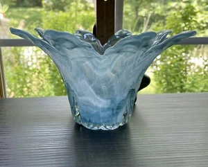 MURANO ITALIAN ART GLASS AQUA BLUE 8 PETAL FLOWER CENTERPIECE - Picture 1 of 8