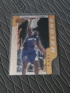 Karl Malone 1996-97 BOWMAN BEST CUTS Carta da basket - Foto 1 di 2