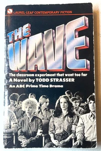 The Wave Todd Strasser VTG Dell Laurel Leaf 1981 - Picture 1 of 5