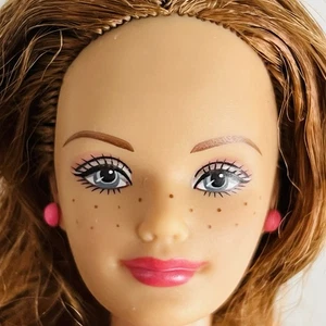 Barbie Happy Family Schwangere Midge (ohne magnetischen Babybauch) Mama Mama (ohne Kleidung) - Bild 1 von 10