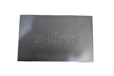 D-Link. DES-108. 8 Port Fast Ethernet Switch No Power Supply - Image 1 of 4
