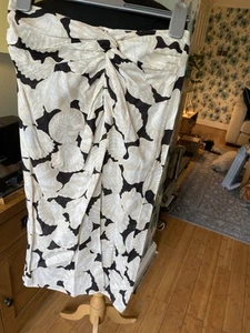 *H&M* Linen blend midi skirt in shell pattern, Eur 38, UK 10 - Picture 1 of 6