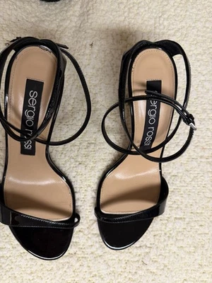 Zapatos de salón negros Sergio Rossi para mujer talla 8 hechos en Italia sexy $795 excelente. Foto 1 de 4