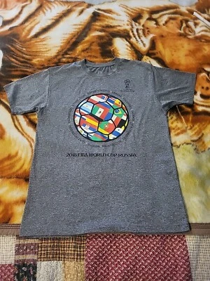 2018 FIFA WORLD CUP SOCCER FLAG NATIONS TSHIRT Medium - Image 1 of 4