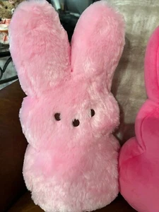 Neu PEEPS Osterhase Plüsch rosa Kissen rosa Ostern (GR190) - Bild 1 von 6