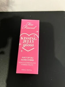 TOO FACED KISSING JELLY GLOSS Lip Oil/Gloss Hybrid. Raspberry BNIB 4.5ml - Picture 1 of 2