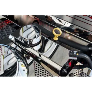 Cubierta del tanque de refrigerante de acero inoxidable cepillado para Chevy Camaro 2016-2019 - Imagen 1 de 5