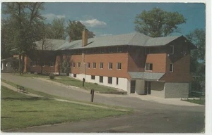 PAYNESVILLE MINNESOTA MN Lake Koronis Lodge Dorm Admin. Building Postcard - Picture 1 of 2