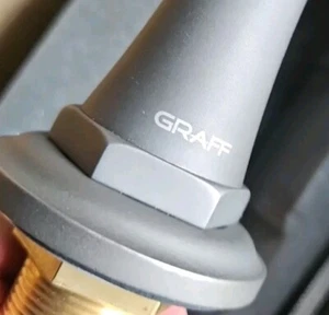 Grifo de lavabo Graff de un solo orificio Gunmetal Pvd - Imagen 1 de 6