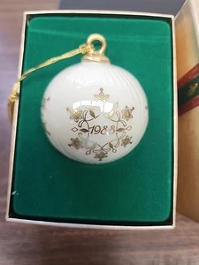 Adorno de bola de Navidad vintage Lenox 1988 - Imagen 1 de 3