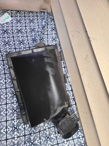 1996-1997 LINCOLN TOWN CAR AIR CLEANER BOX ASSEMBLY F6AZ9600AA OEM - Picture 1 of 4