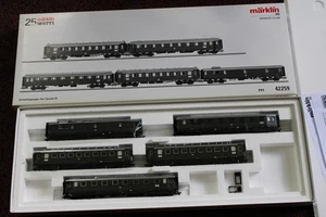 Große Sammlungsauflösung Loks und Wagons Märklin Wagons (347) Set 42259 - Bild 1 von 5