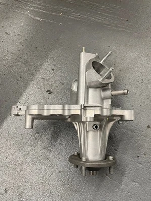 Toyota Genuine SUPRA 2JZ 93-98 WATER PUMP ASSEMBLY 16100-49847 OEM Foto 1 de 4