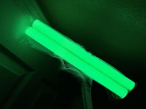 Glow Stick supra2nv®️Bright AF Glow®️ 29mm X 365mm Rechargeable Machinable GREEN - Picture 1 of 8