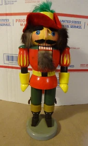 Erzgebirge Wooden Nutcracker - Made in Germany DR - Red Muskateer - Picture 1 of 12