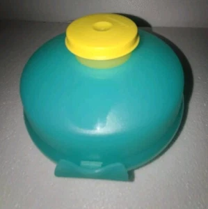 Tupperware Round Sandwich Bagel Mini Salad Keeper Color teal BPA Free NEW - Picture 1 of 2