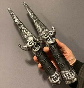 Toy Plastic Ninja Sais Fancy Dress Weapons Daggers Swords Halloween AGED SKULL - Picture 1 of 3