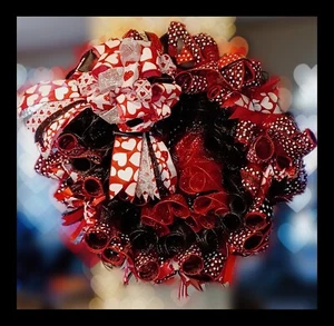 Valentines Day Wreath, Black & Red, Door Swag, Handmade Deco Mesh, 23" - Picture 1 of 7