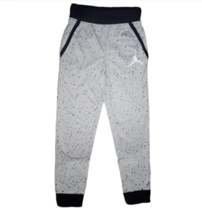 Boys Jordans Wolf Grey Dotted Pants - Picture 1 of 2