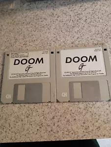 DOOM (1993) GAME SHAREWARE - 2 3.5" Floppy Disk Only - Picture 1 of 2