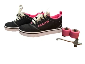 Heelys Pro 20 Wheeled Skate Shoes Girls Size Youth 2 - Picture 1 of 5
