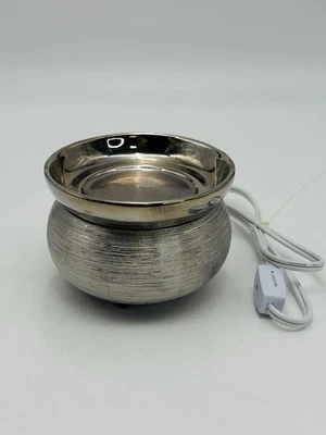 Calentador de cera Yankee Candle ambientador plateado con interruptor de encendido/apagado cable de alimentación Foto 1 de 4