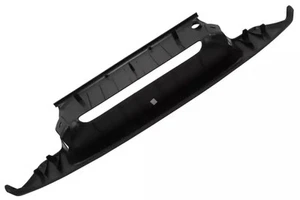 Genuine GM Center Rear Bumper Step Pad 10372929 - Picture 1 of 3