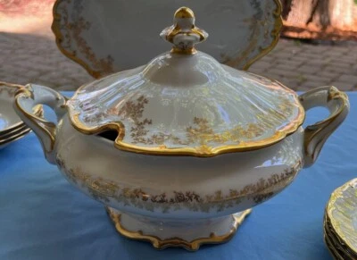 Sopa de flores Weimar Porzell Katharina #14051 con adornos dorados pesados Alemania Foto 1 de 4