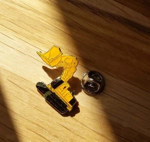 Pin's Bagger Caterpillar Tonkin 1988 - Bild 1 von 3