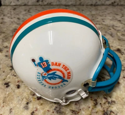 DAN MARINO DAN THE MAN RECORD BREAKER MIAMI DOLPHINS MINI HELMET RARE - Изображение 1 из 4