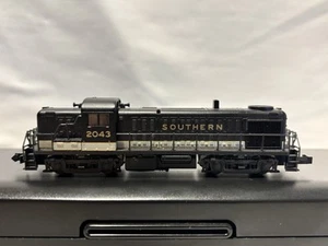 N Scale Atlas-KATO Alco RS-2 Southern #2043 Diesel Locomotive - Picture 1 of 10