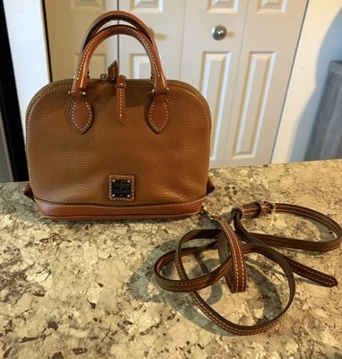 Bolso Bandolera Dooney & Bourke Cuero Guijarro MINI Cremallera Bitsy Cartera Caramelo Foto 1 de 4