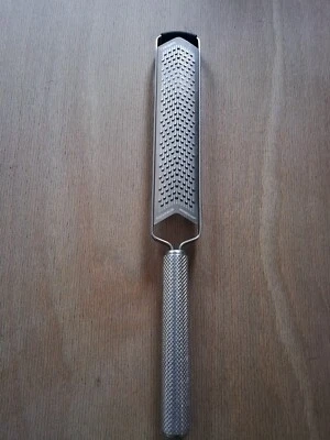 TOP Cuisipro SGT V-förmige Reibe müheloses Reiben mit Surface Glide TechnologyTM - Bild 1 von 4