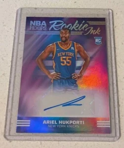 2024-25 Panini Hoops Ariel Hukporti Rookie Ink  RI-HUK - Bild 1 von 2