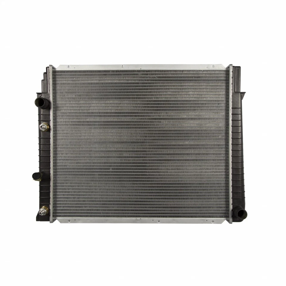 For Volvo 960 Radiator 1992 93 94 95 96 1997 | L6 2.9L | VO3010122 | 86039070 - Image 1 of 4