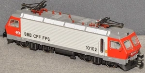 Märklin 3323 locomotora eléctrica BR 10102 Re 4/4 SBB 3 conductores corriente continua como nueva H0 - Imagen 1 de 1